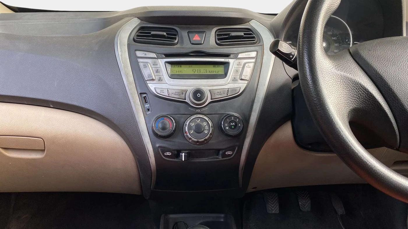 2011 Hyundai Eon MAGNA, Petrol, Manual, 80,973 km, Air Conditioner