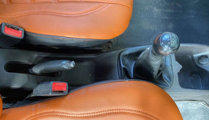 2011 Hyundai Eon MAGNA, Petrol, Manual, 80,973 km, Gear Lever