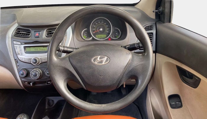 2011 Hyundai Eon MAGNA, Petrol, Manual, 80,973 km, Steering Wheel Close Up