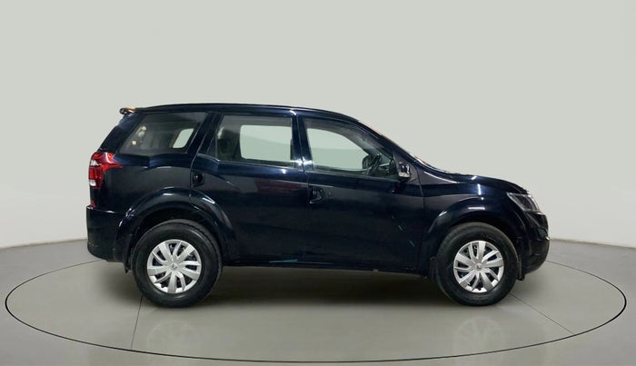 2019 Mahindra XUV500 W5, Diesel, Manual, 99,891 km, Right Side View