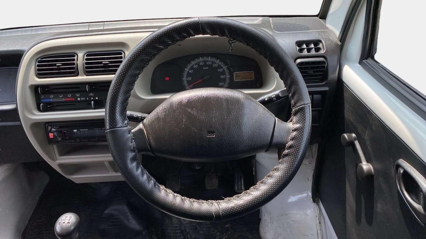 2019 Maruti Eeco 5 STR WITH A/C+HTR, Petrol, Manual, 25,564 km, Steering Wheel Close Up