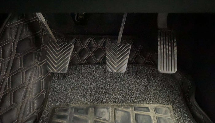 2020 KIA SELTOS HTK PLUS 1.5, Petrol, Manual, 42,745 km, Pedals