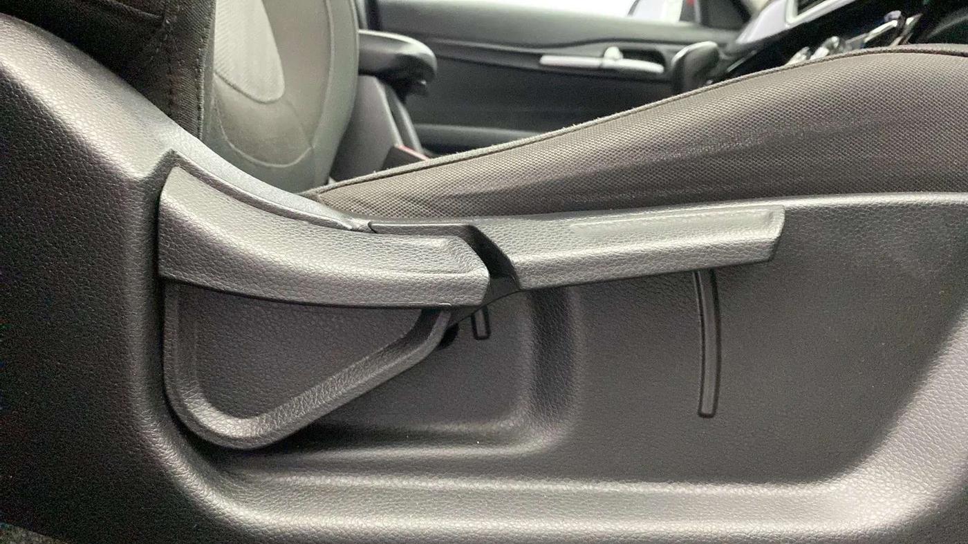 2020 KIA SELTOS HTK PLUS 1.5, Petrol, Manual, 42,745 km, Driver Side Adjustment Panel