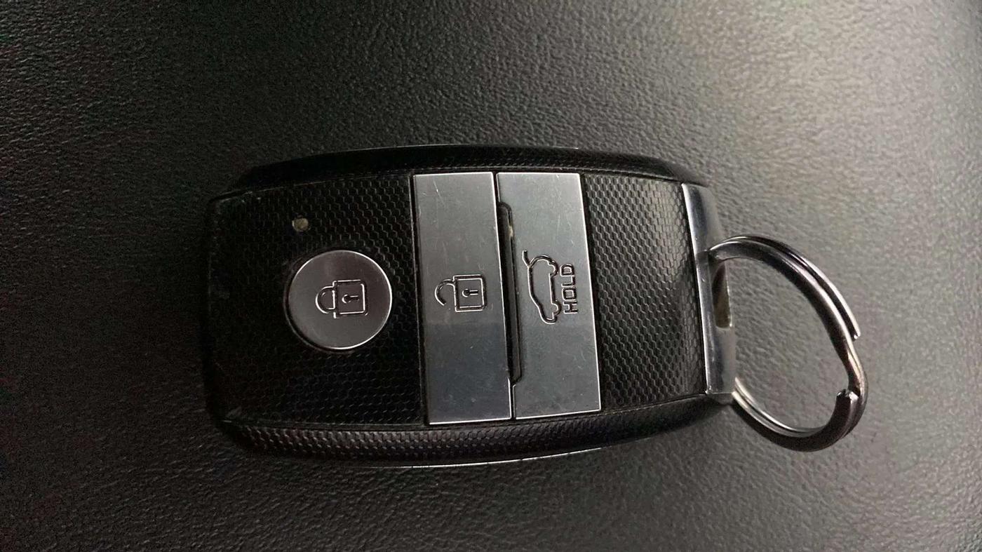2020 KIA SELTOS HTK PLUS 1.5, Petrol, Manual, 42,745 km, Key Close Up
