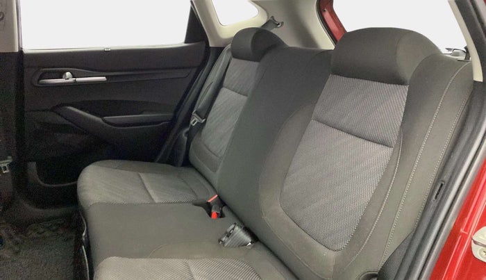 2020 KIA SELTOS HTK PLUS 1.5, Petrol, Manual, 42,745 km, Right Side Rear Door Cabin