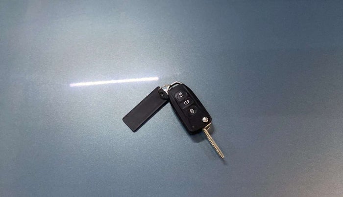 2022 Tata PUNCH ADVENTURE AMT, Petrol, Automatic, 12,534 km, Key Close Up