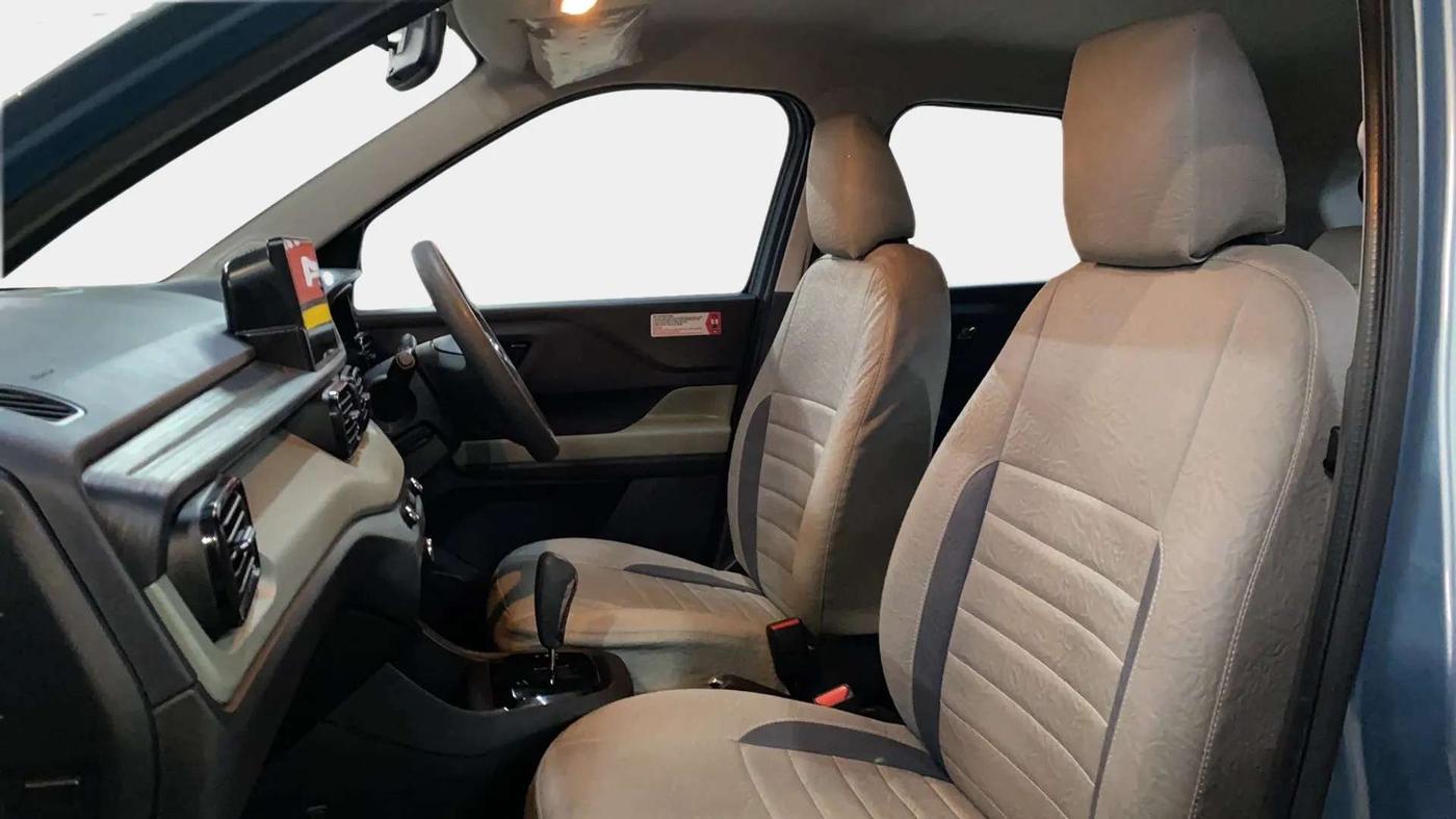 2022 Tata PUNCH ADVENTURE AMT, Petrol, Automatic, 12,534 km, Right Side Front Door Cabin
