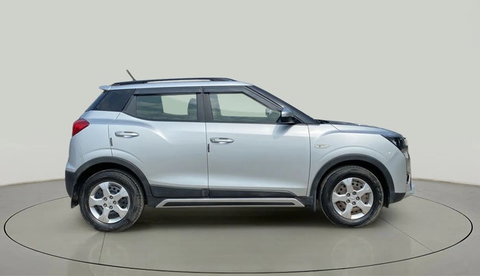 2020 Mahindra XUV300 W6 1.2 PETROL, Petrol, Manual, 16,577 km, Right Side View