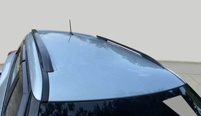 2020 Mahindra XUV300 W6 1.2 PETROL, Petrol, Manual, 16,577 km, Roof