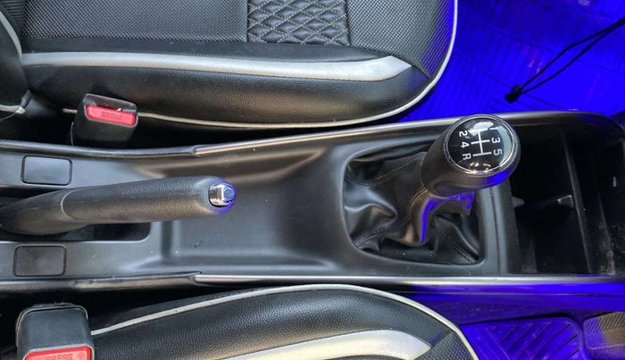 2019 Maruti Baleno DELTA PETROL 1.2, Petrol, Manual, 37,814 km, Gear Lever