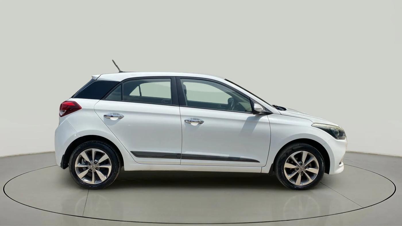 2017 Hyundai Elite i20 ASTA 1.2 (O), Petrol, Manual, 47,032 km, Right Side View