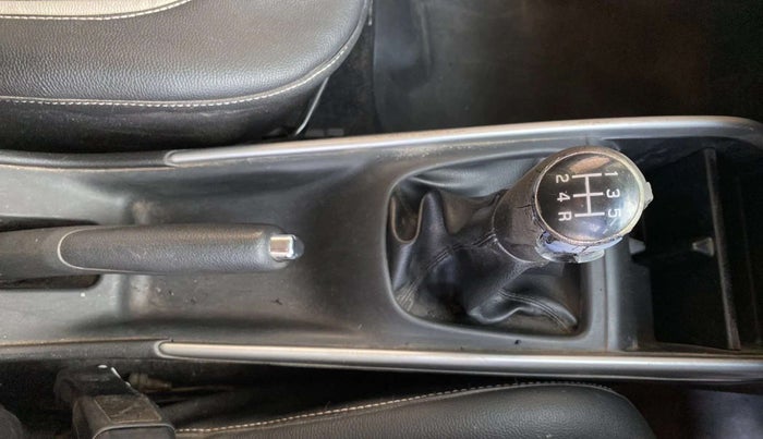 2017 Maruti Baleno ZETA PETROL 1.2, Petrol, Manual, 72,263 km, Gear Lever