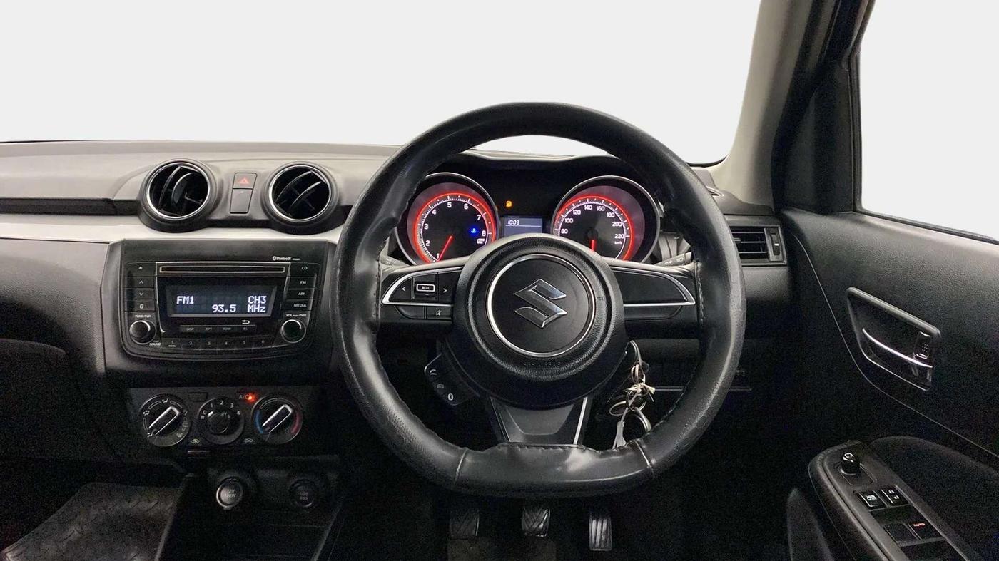 2020 Maruti Swift VXI, Petrol, Manual, 23,675 km, Steering Wheel Close Up