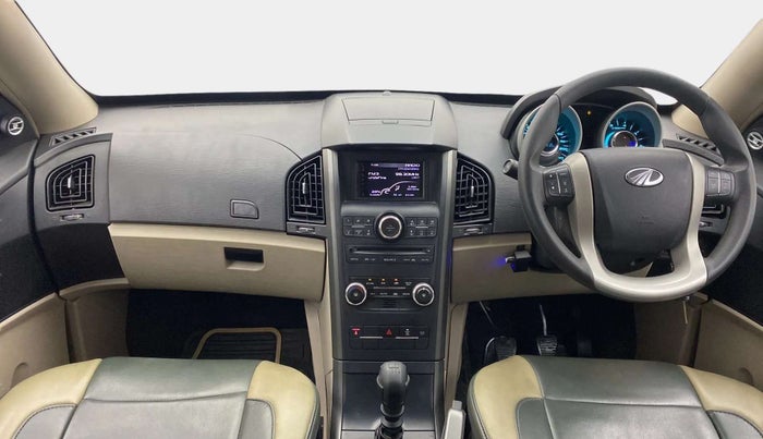 2015 Mahindra XUV500 W6, Diesel, Manual, 26,320 km, Dashboard