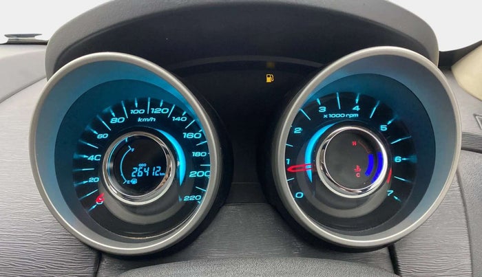 2015 Mahindra XUV500 W6, Diesel, Manual, 26,320 km, Odometer Image