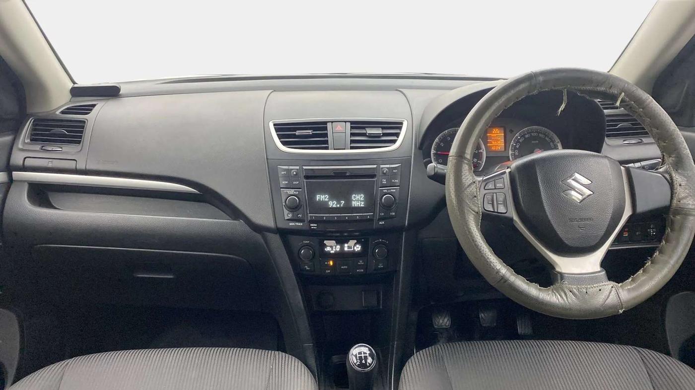 2013 Maruti Swift ZXI, Petrol, Manual, 76,893 km, Dashboard