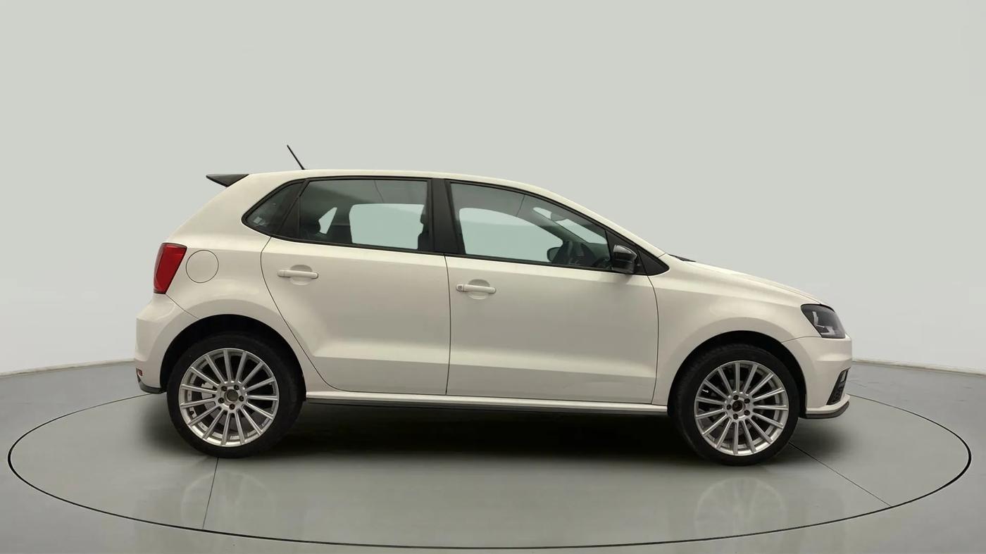 2020 Volkswagen Polo HIGHLINE PLUS 1.0, Petrol, Manual, 46,402 km, Right Side View