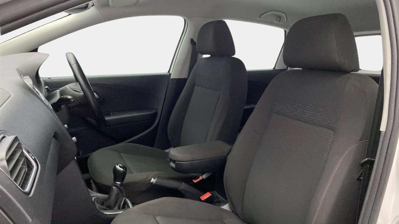 2020 Volkswagen Polo HIGHLINE PLUS 1.0, Petrol, Manual, 46,402 km, Right Side Front Door Cabin