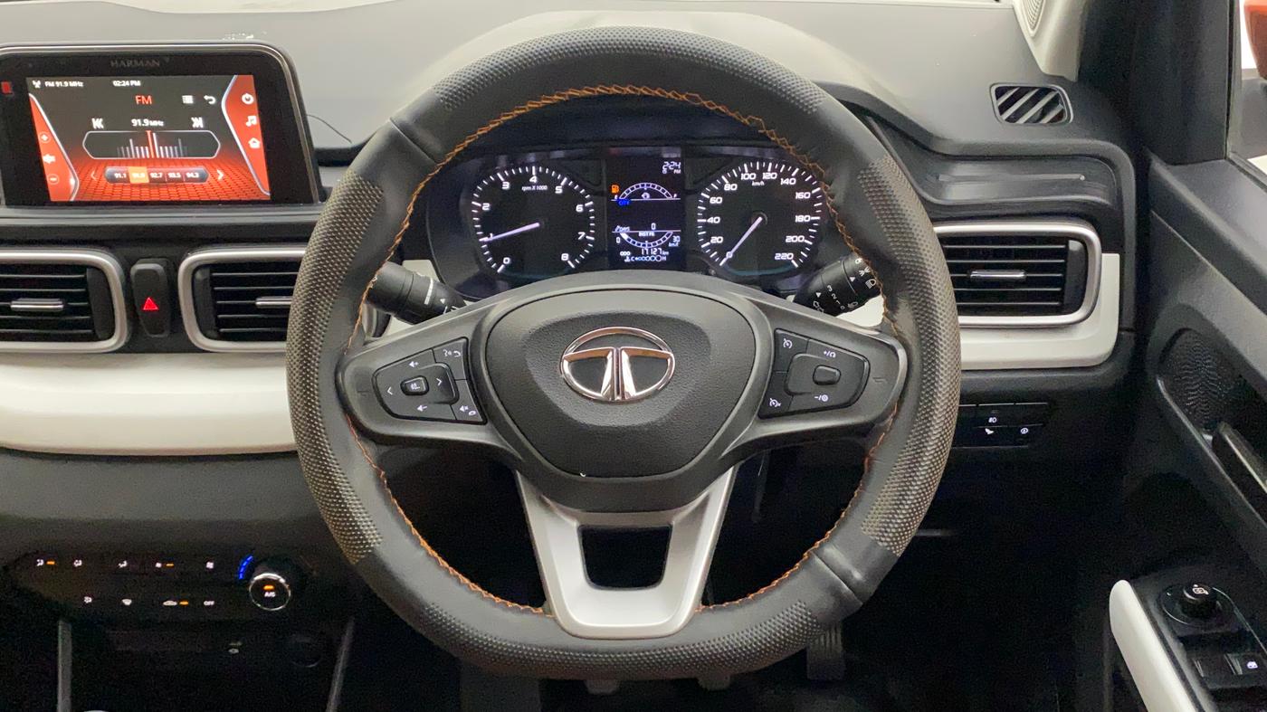 2022 Tata PUNCH ACCOMPLISHED MT, Petrol, Manual, 17,161 km, Steering Wheel Close Up