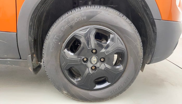 2022 Tata PUNCH ACCOMPLISHED MT, Petrol, Manual, 17,161 km, Right Front Wheel