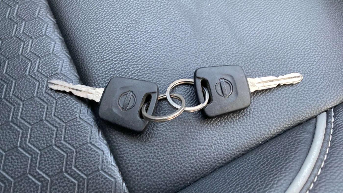2022 Nissan MAGNITE XE, Petrol, Manual, 6,782 km, Key Close Up