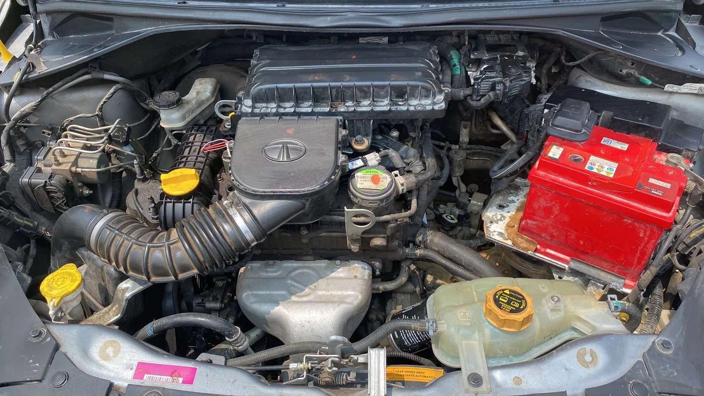 2019 Tata Tiago XZ PLUS PETROL, Petrol, Manual, 28,499 km, Open Bonet
