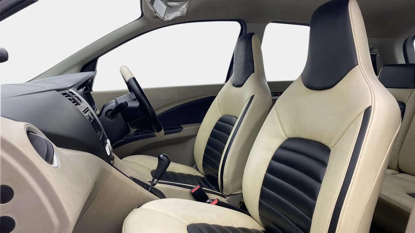 2014 Maruti Celerio VXI AMT, Petrol, Automatic, 50,379 km, Right Side Front Door Cabin