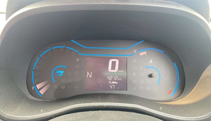 2022 Renault Kwid CLIMBER AMT 1.0, Petrol, Automatic, 4,159 km, Odometer Image
