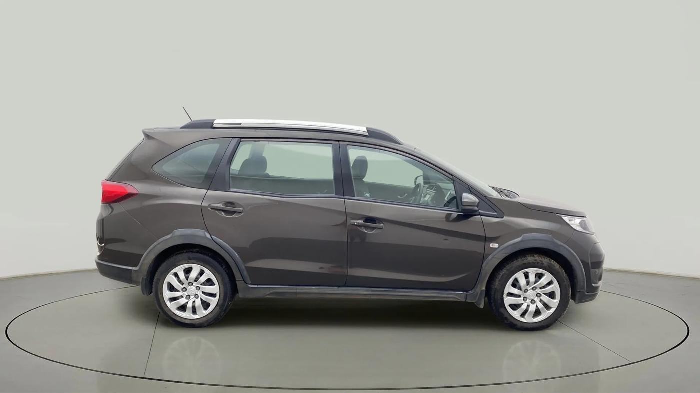 2016 Honda BR-V 1.5L I-VTEC S, Petrol, Manual, 57,922 km, Right Side View