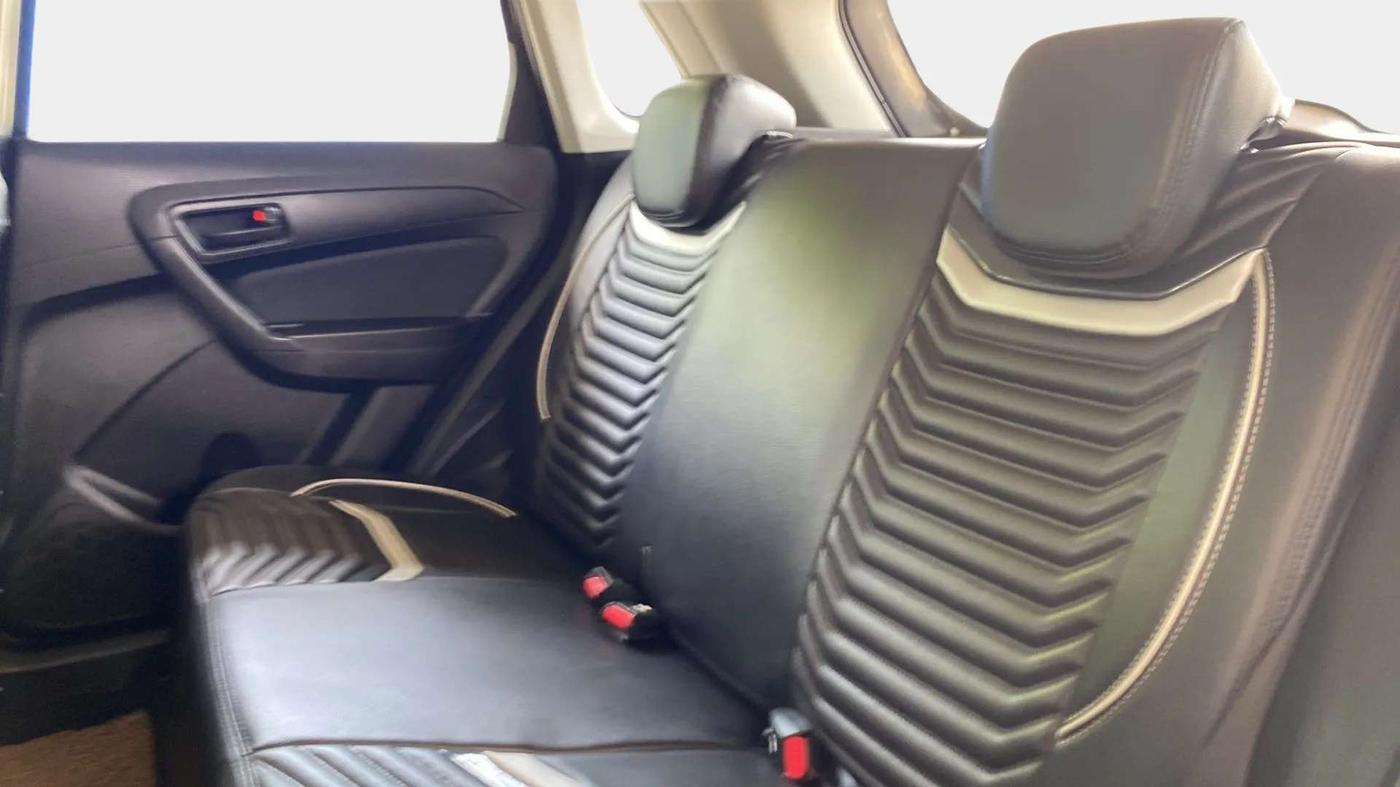 2021 Maruti Vitara Brezza VXI, Petrol, Manual, 59,291 km, Right Side Rear Door Cabin