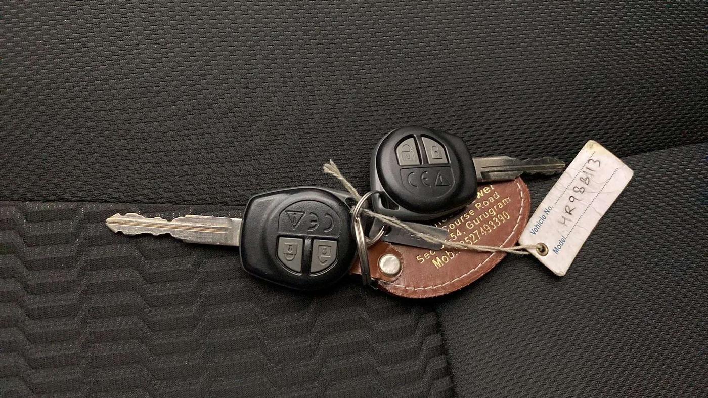 2020 Maruti Vitara Brezza LXI, Petrol, Manual, 12,219 km, Key Close Up
