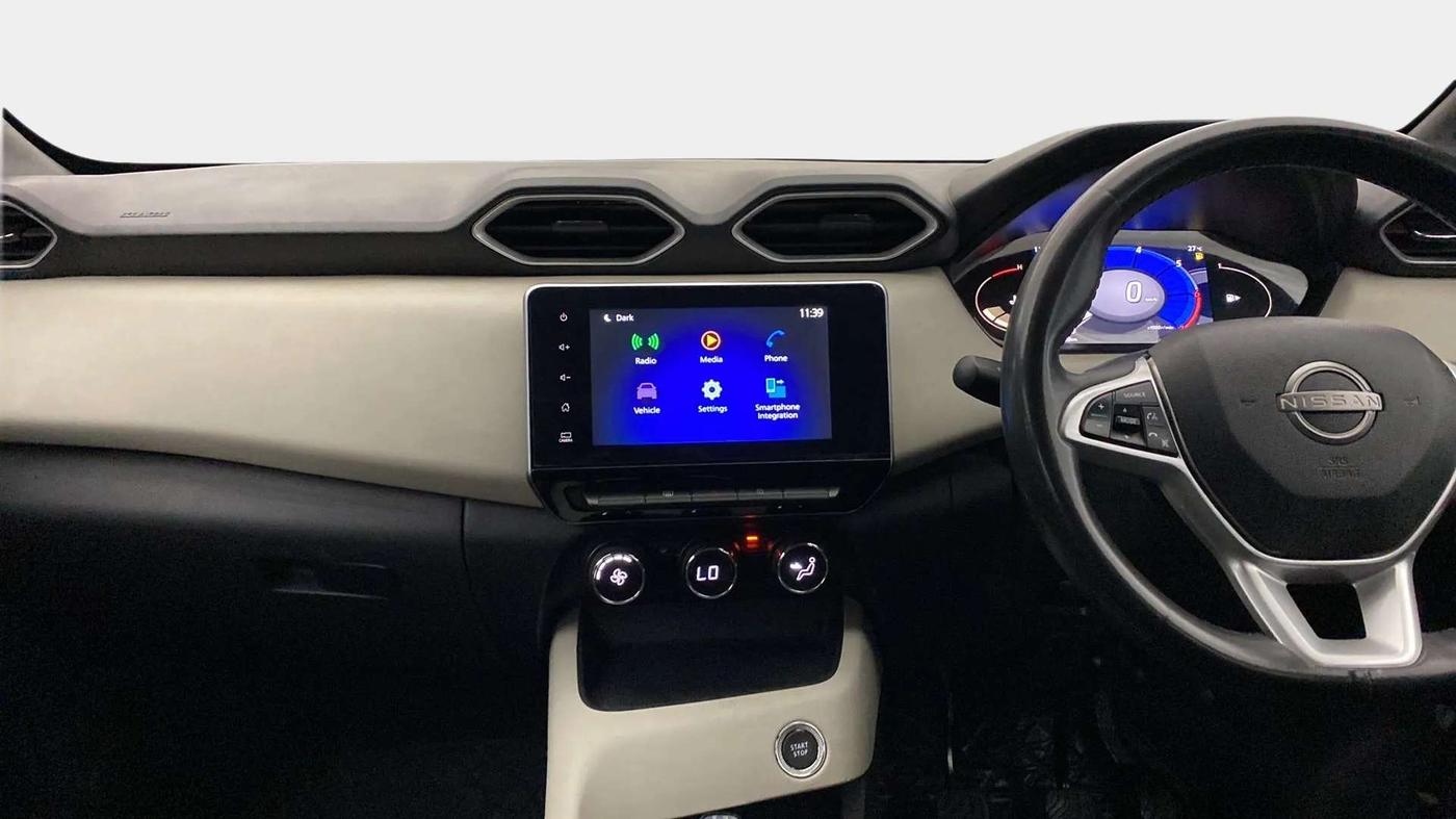 2023 Nissan MAGNITE XV MT, Petrol, Manual, 28,383 km, Air Conditioner
