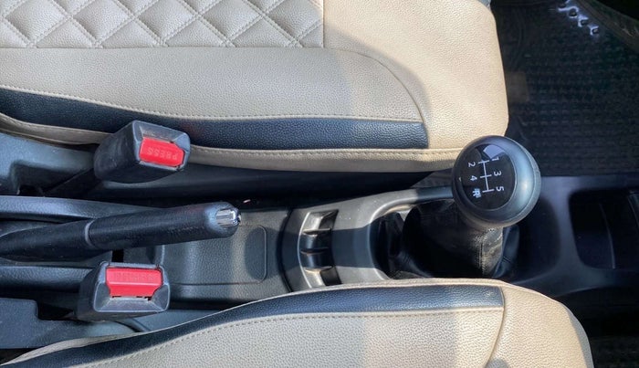 2017 Maruti Wagon R 1.0 VXI, CNG, Manual, 50,788 km, Gear Lever