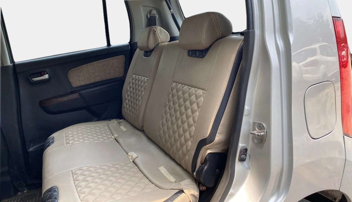 2017 Maruti Wagon R 1.0 VXI, CNG, Manual, 50,788 km, Right Side Rear Door Cabin