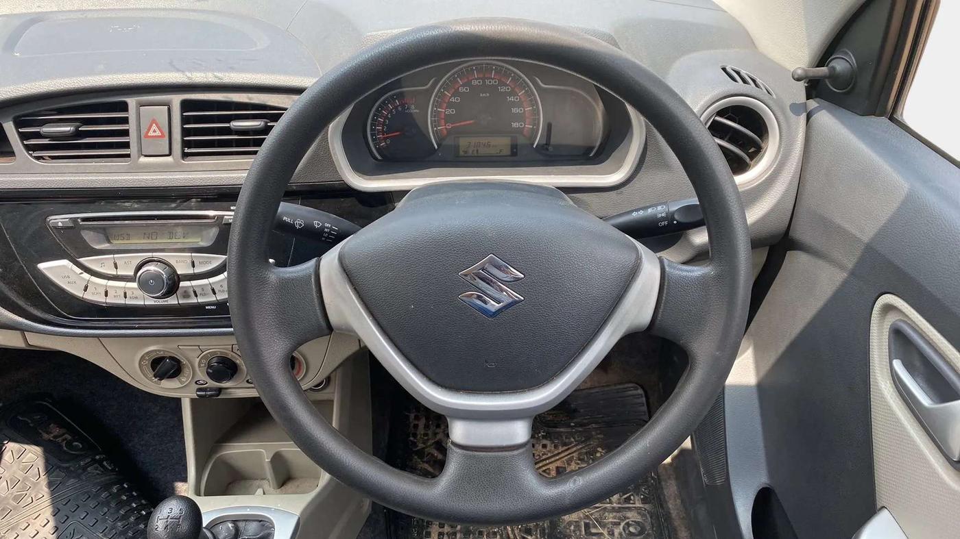 2016 Maruti Alto K10 VXI, Petrol, Manual, 31,933 km, Steering Wheel Close Up