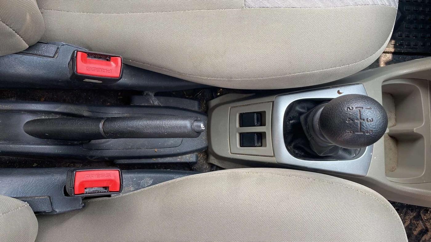 2016 Maruti Alto K10 VXI, Petrol, Manual, 31,933 km, Gear Lever