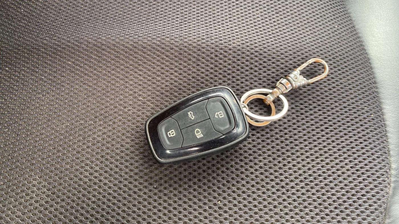 2019 Tata NEXON XZA PLUS DIESEL, Diesel, Automatic, 18,971 km, Key Close Up
