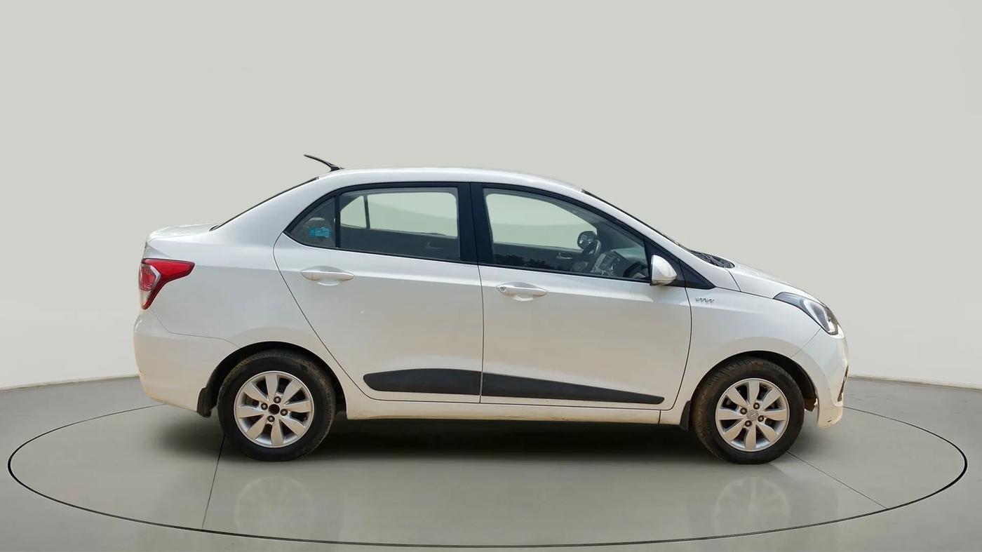 2015 Hyundai Xcent SX 1.2, Petrol, Manual, 75,475 km, Right Side View