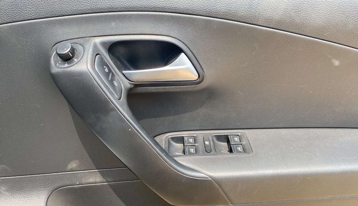 2019 Volkswagen Polo HIGHLINE PLUS 1.5, Diesel, Manual, 90,094 km, Driver Side Door Panels Control