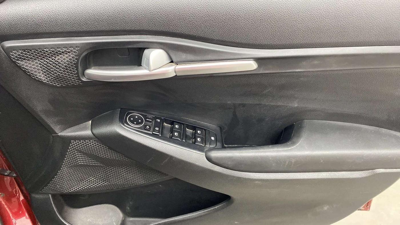 2021 KIA SELTOS HTK PLUS AT 1.5 DIESEL, Diesel, Automatic, 42,363 km, Driver Side Door Panels Control