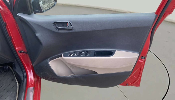 2017 Hyundai Grand i10 MAGNA 1.2 KAPPA VTVT, Petrol, Manual, 35,159 km, Driver Side Door Panels Control