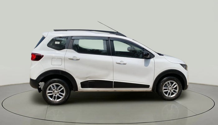 2022 Renault TRIBER RXT, Petrol, Manual, 19,273 km, Right Side View