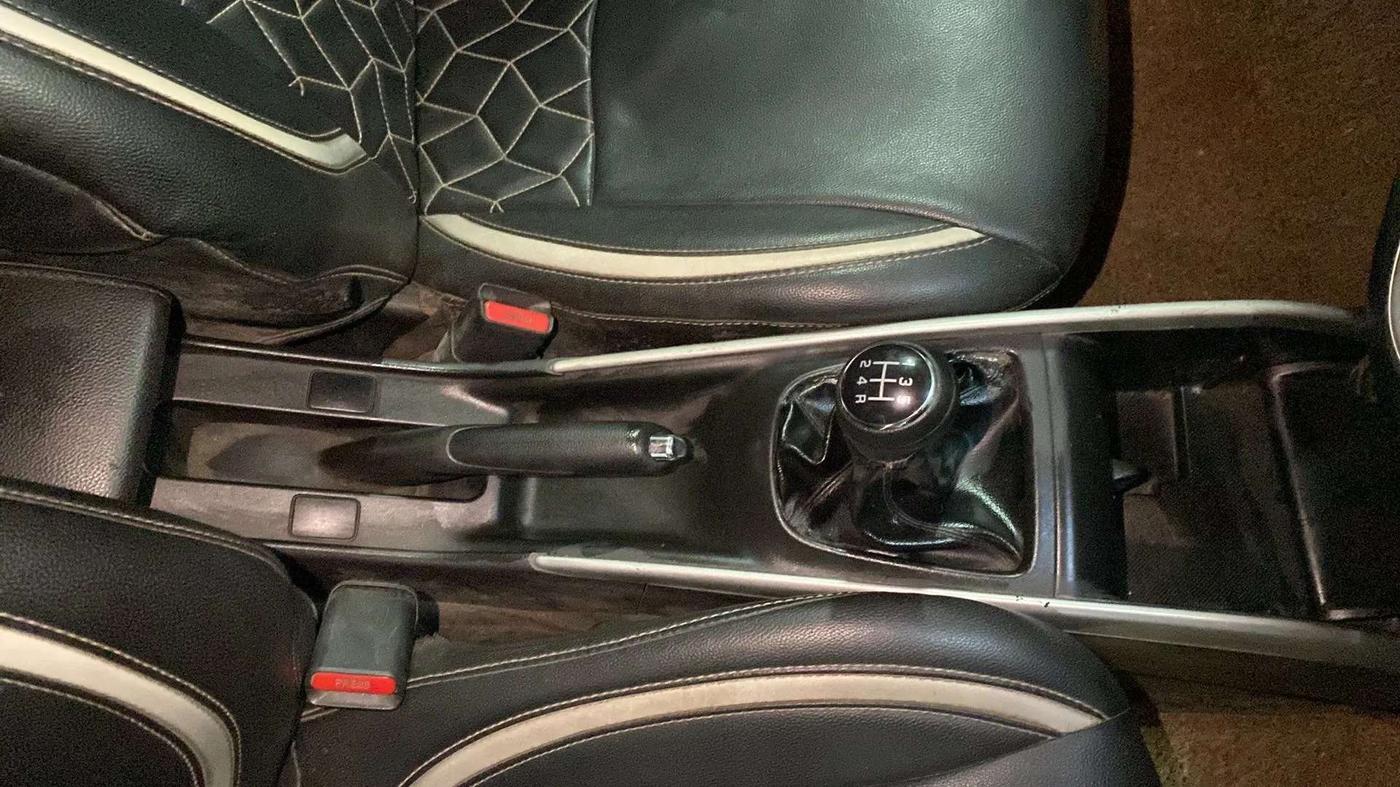 2016 Maruti Baleno ALPHA PETROL 1.2, Petrol, Manual, 79,442 km, Gear Lever