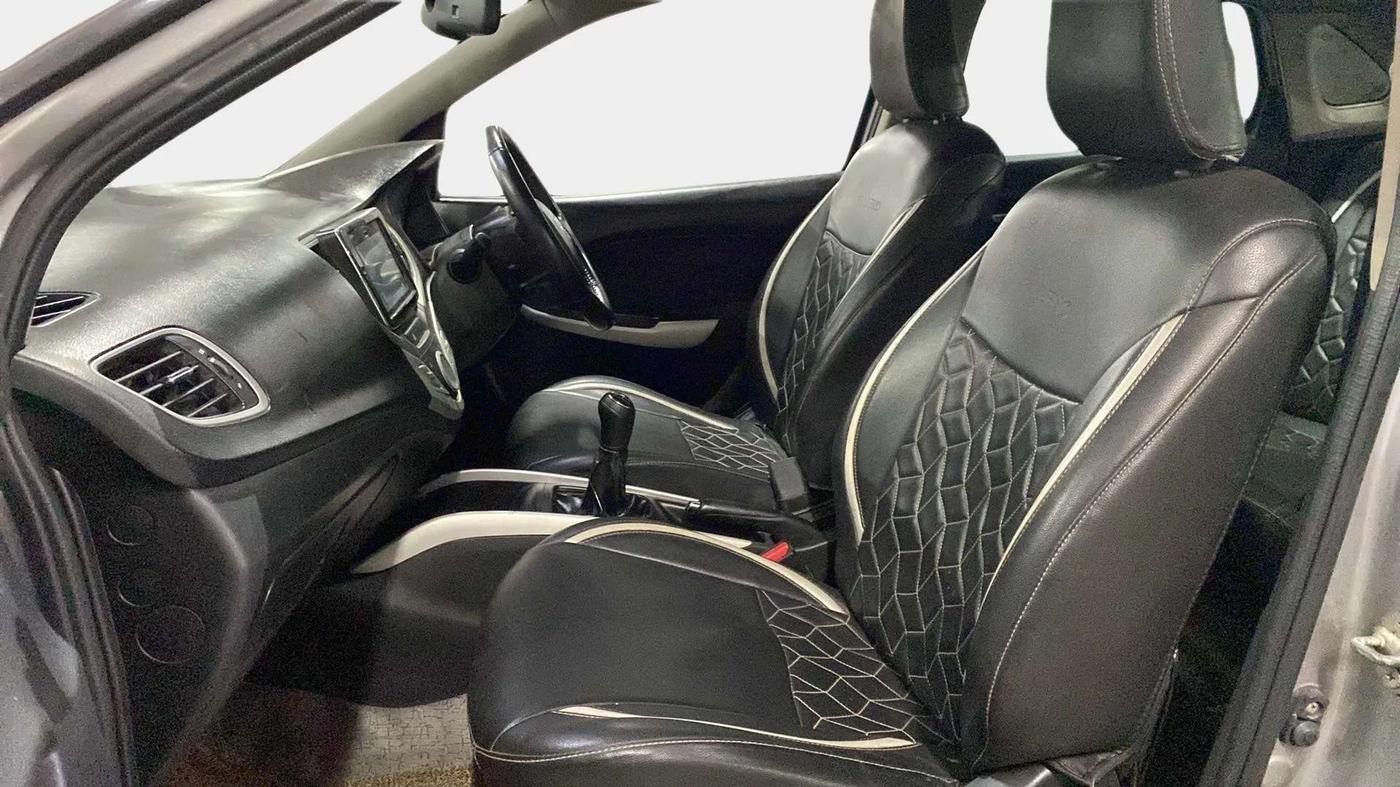 2016 Maruti Baleno ALPHA PETROL 1.2, Petrol, Manual, 79,442 km, Right Side Front Door Cabin