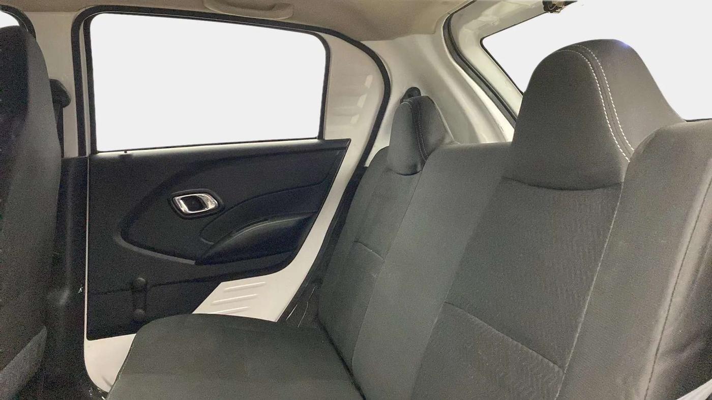 2018 Datsun Redi Go T(O) 1.0L LIMITED EDITION, CNG, Manual, 63,593 km, Right Side Rear Door Cabin