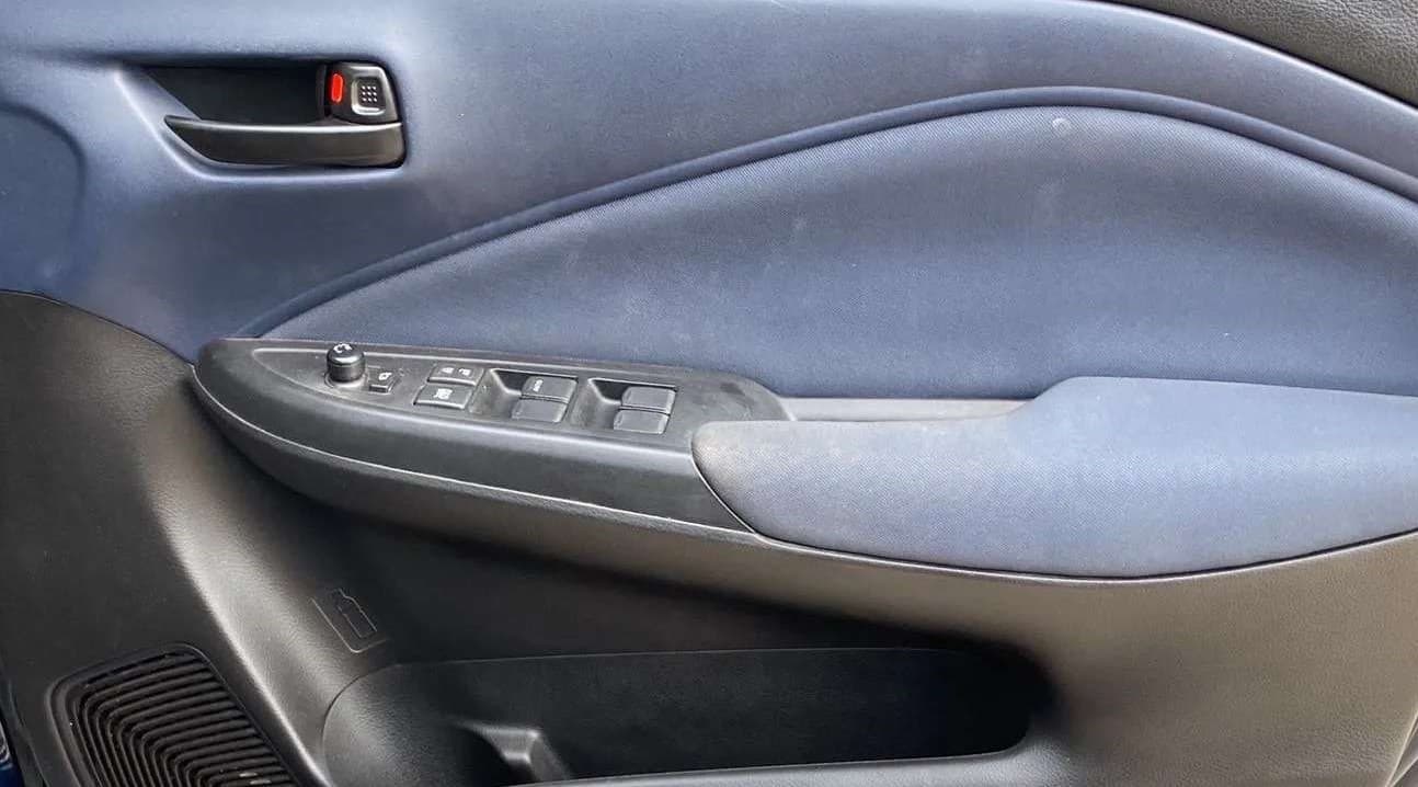 2022 Maruti Baleno DELTA PETROL 1.2, Petrol, Manual, 5,475 km, Driver Side Door Panels Control