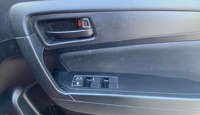 2021 Maruti Vitara Brezza VXI, Petrol, Manual, 38,410 km, Driver Side Door Panels Control