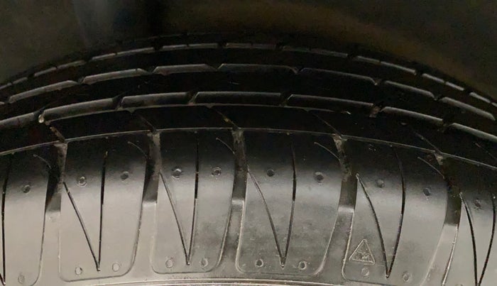 2023 KIA SONET GTX PLUS 1.5 AT, Diesel, Automatic, 10,137 km, Right Rear Tyre Tread