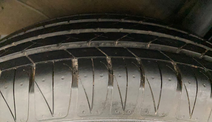 2023 KIA SONET GTX PLUS 1.5 AT, Diesel, Automatic, 10,137 km, Left Rear Tyre Tread