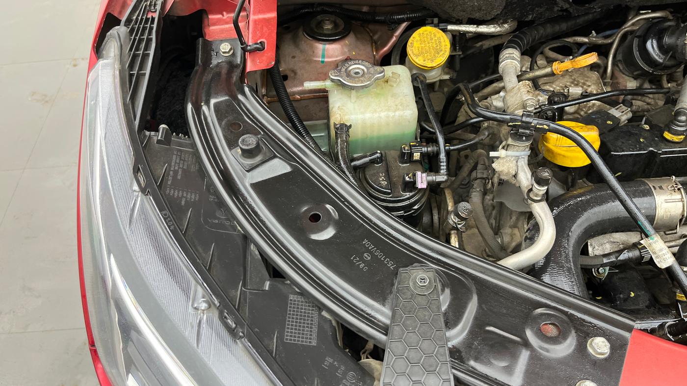 2021 Nissan MAGNITE XV PREMIUM TURBO (O) DUAL TONE, Petrol, Manual, 28,151 km, Engine View - Right